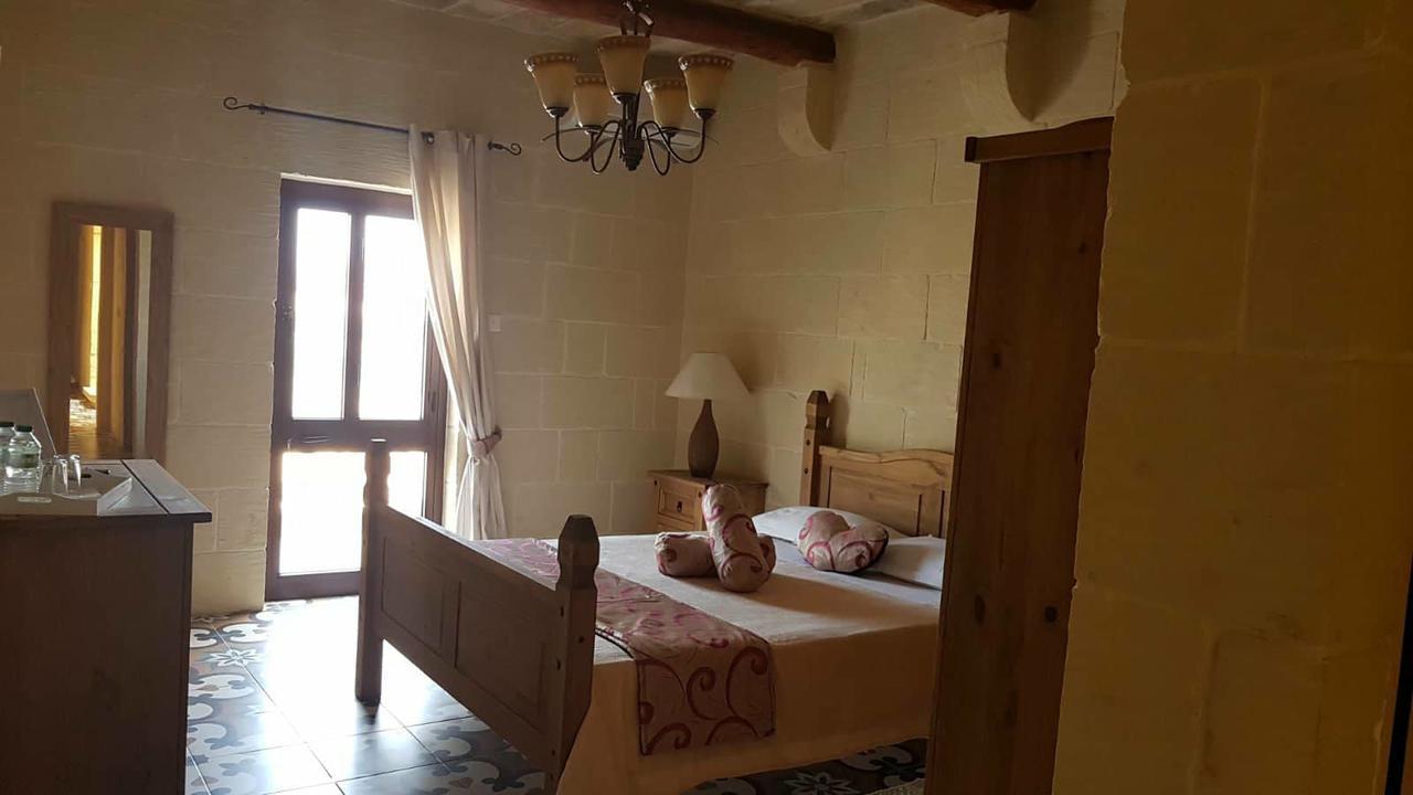 West B&B Għarb Extérieur photo